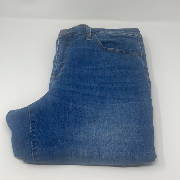 Universal Thread High Rise Medium Wash Blue Denim Skinny Jeans - Picture 3 of 9